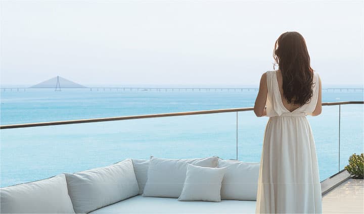 Private Terrace — Sea Link View